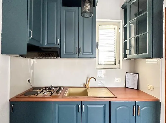 Balkan Rooftop * טיראנה